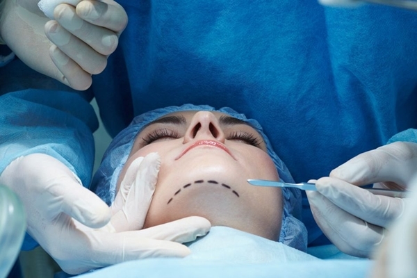 Plastic\u0026#92; Reconstructive Surgery as a career | How to become a Plastic Surgeon | Cosmetic Surgery ...